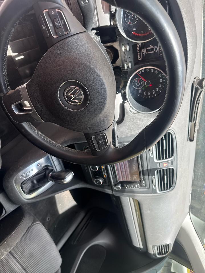 Volkswagen Golf 4dr HB Auto PZEV 2014