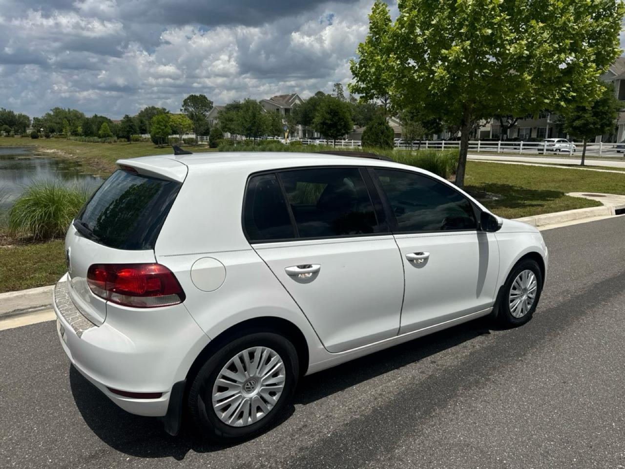 Volkswagen Golf  2014