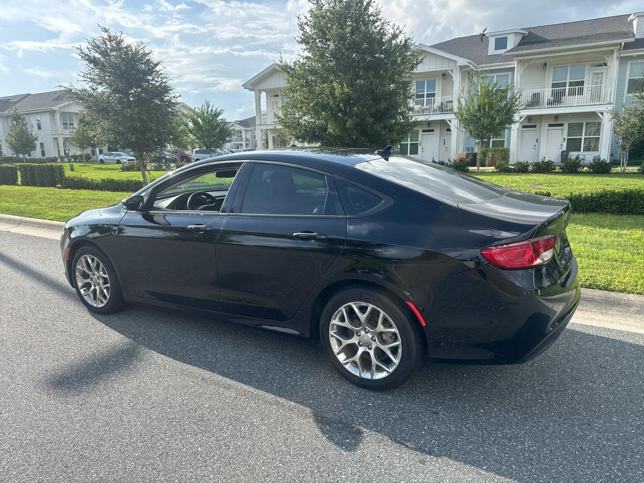 Chrysler 200 4dr Sdn C AWD 2015