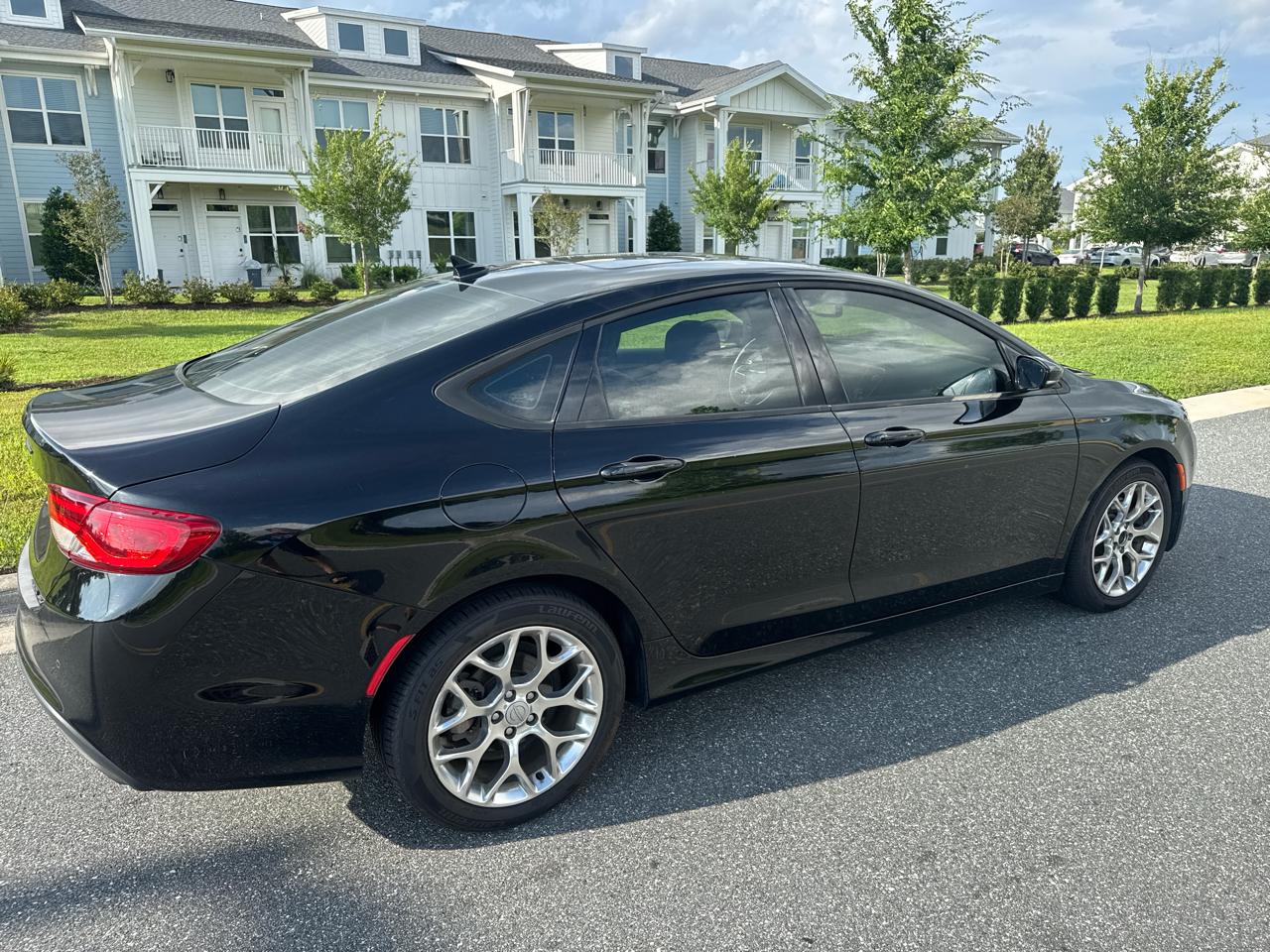 Chrysler 200 4dr Sdn C AWD 2015
