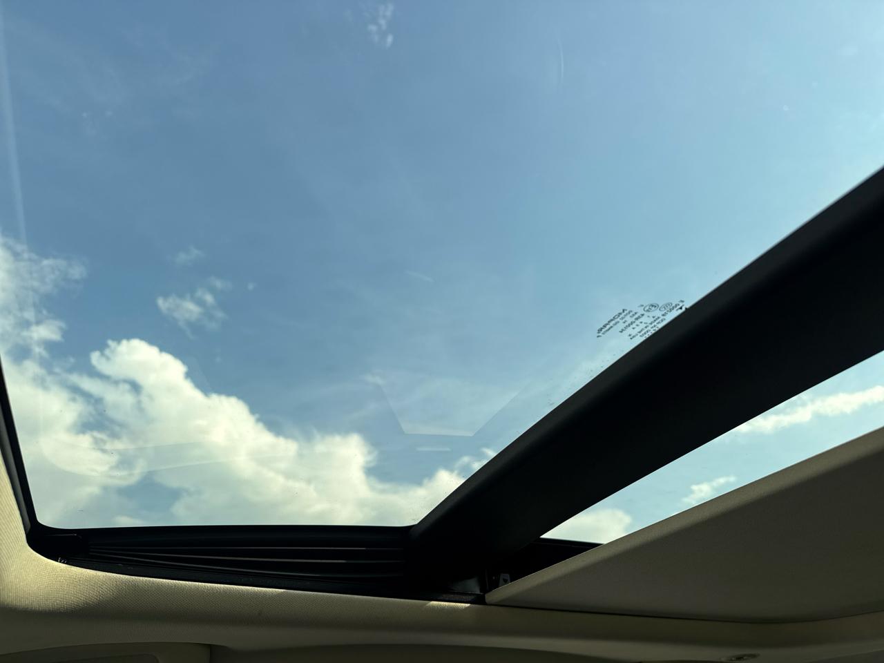 Chrysler 200 4dr Sdn C AWD 2015