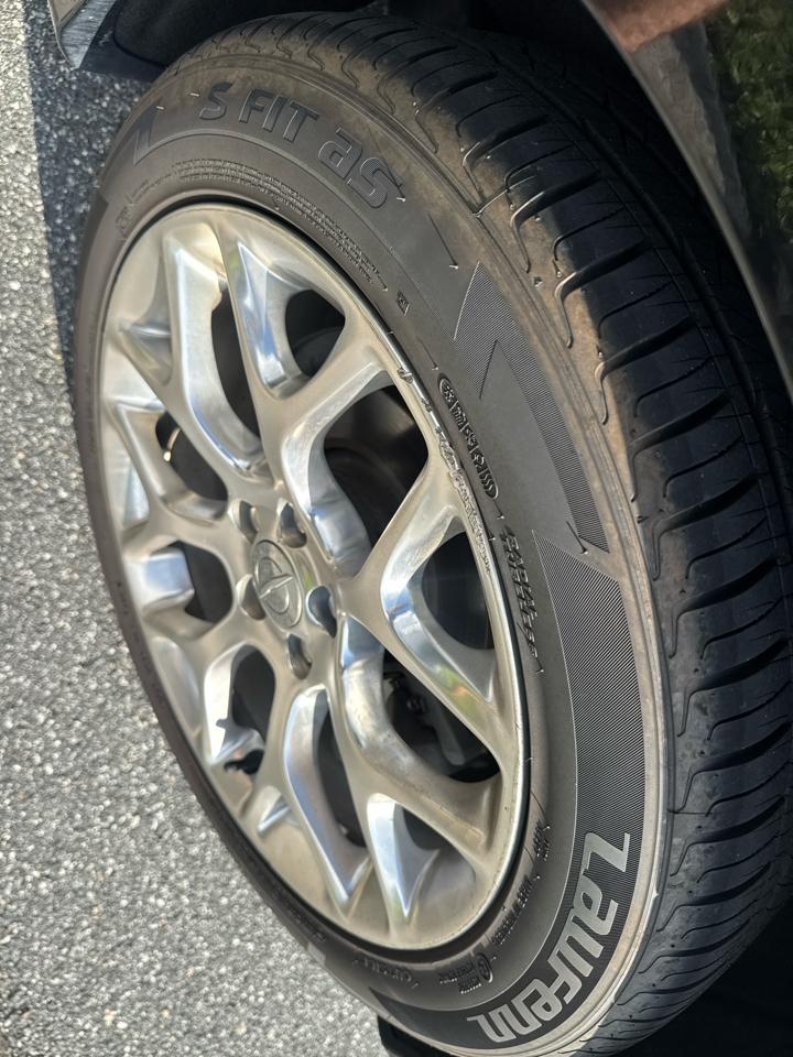 Chrysler 200 4dr Sdn C AWD 2015