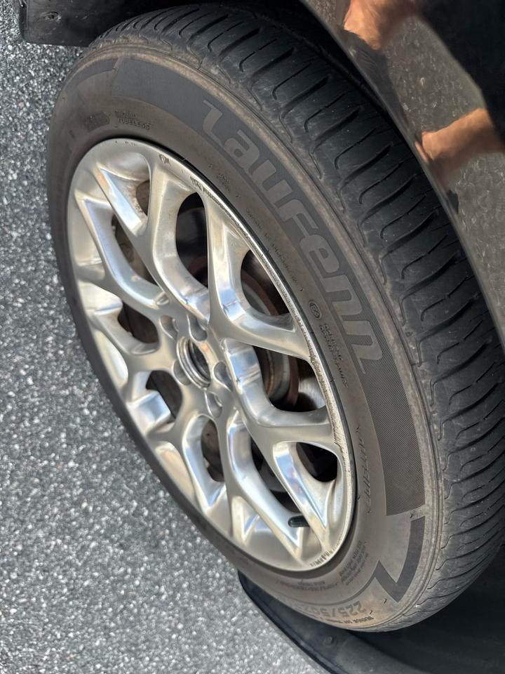 Chrysler 200 4dr Sdn C AWD 2015