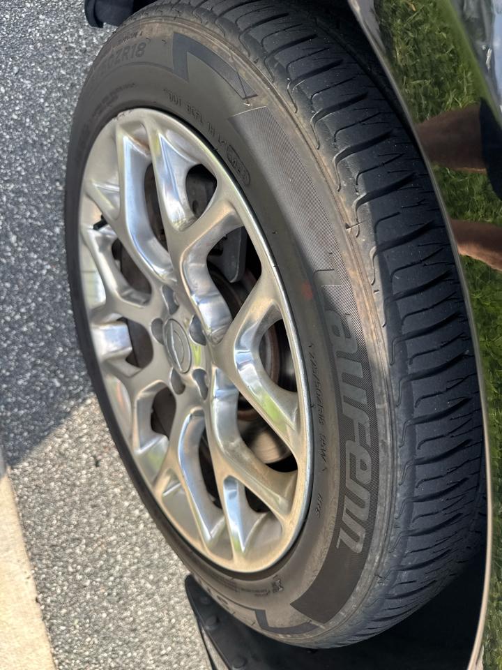 Chrysler 200 4dr Sdn C AWD 2015