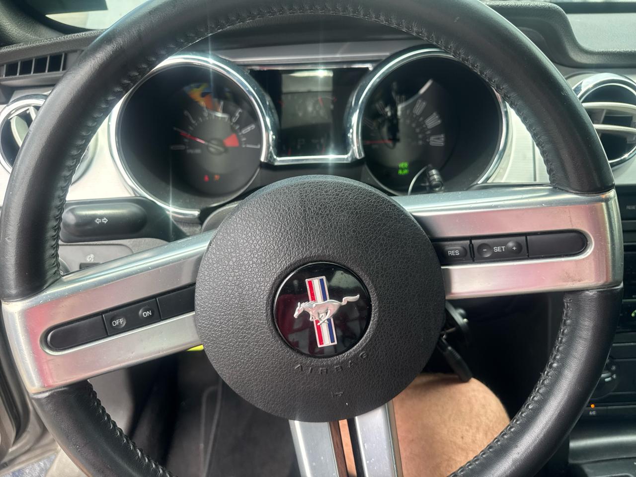 Ford Mustang 2dr Cpe Premium 2008