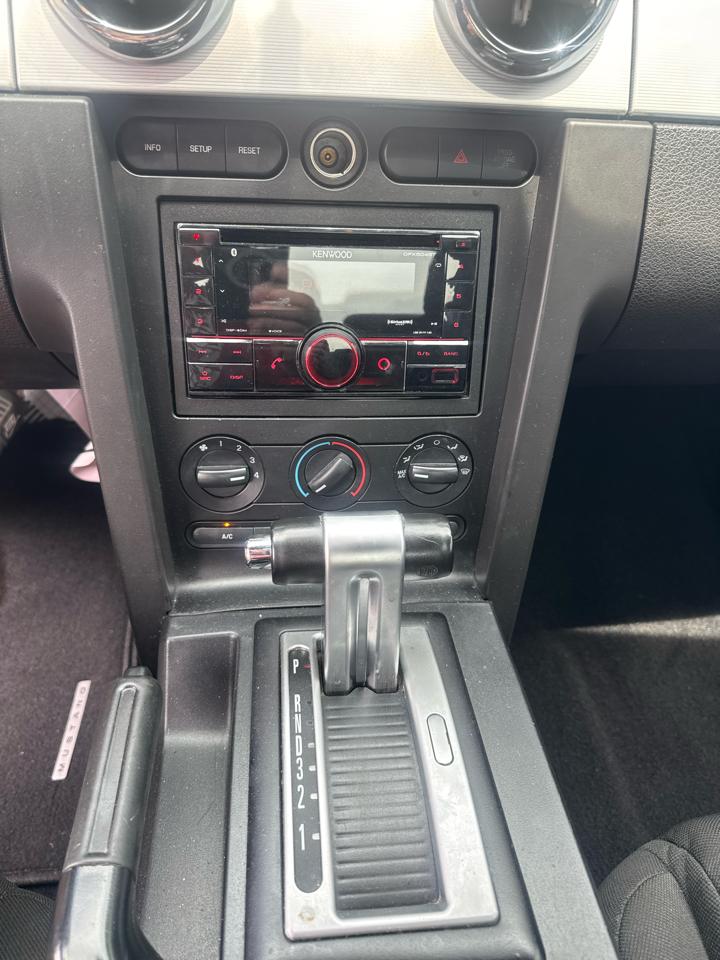Ford Mustang 2dr Cpe Premium 2008