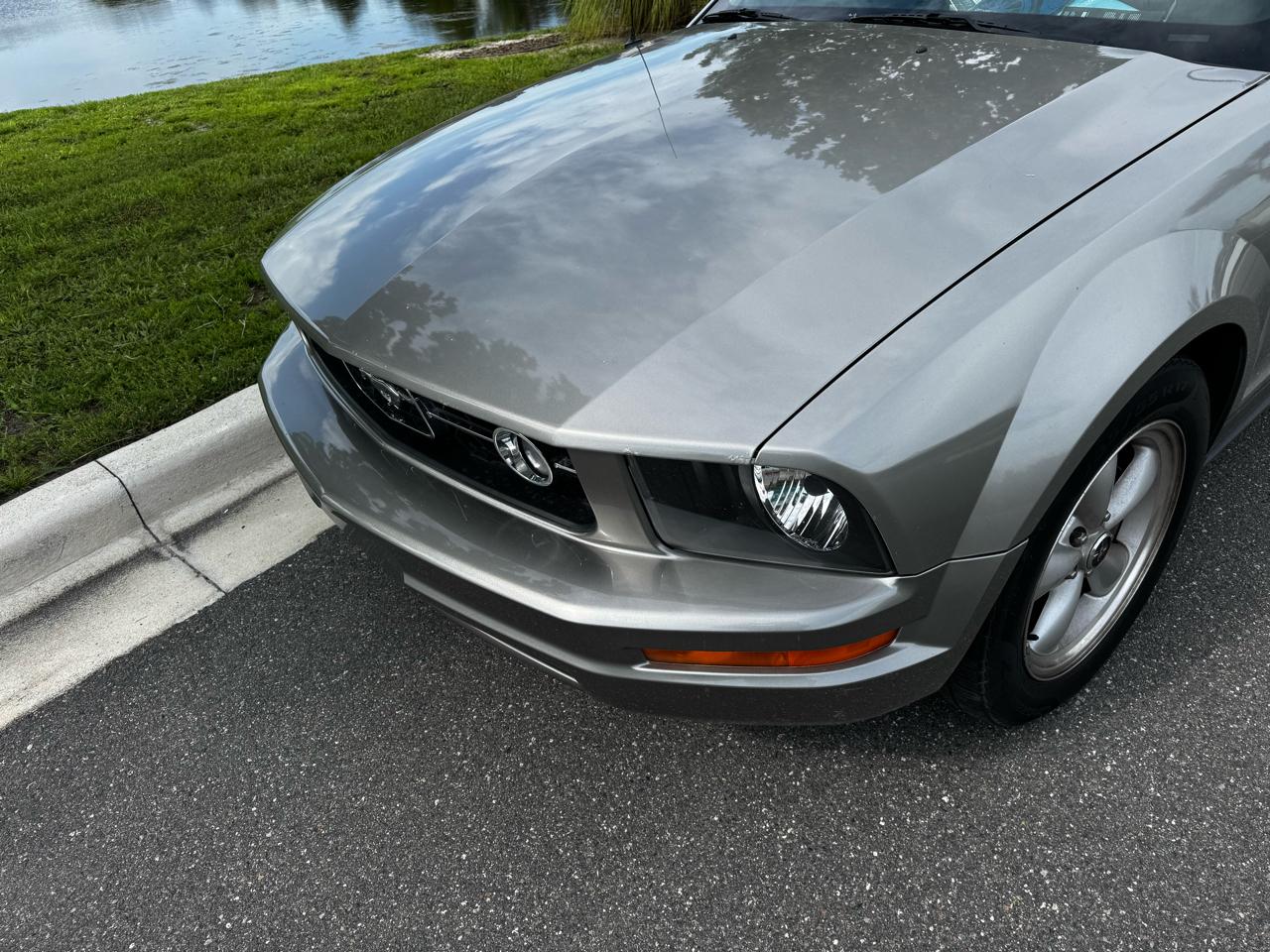 Ford Mustang  2008