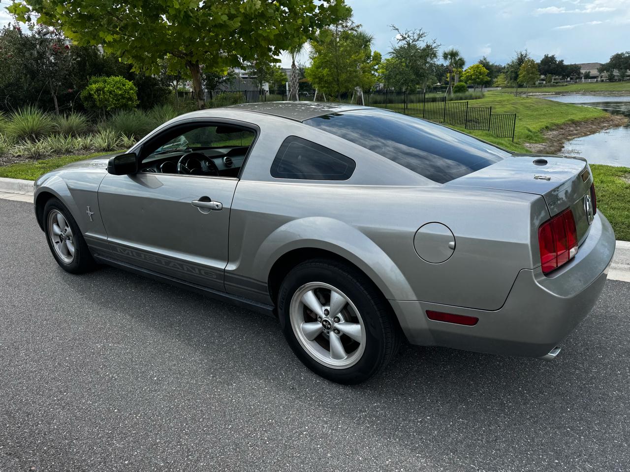 Ford Mustang  2008