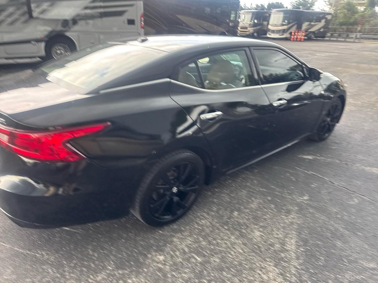 Nissan Maxima 4dr Sdn 3.5 SR 2016