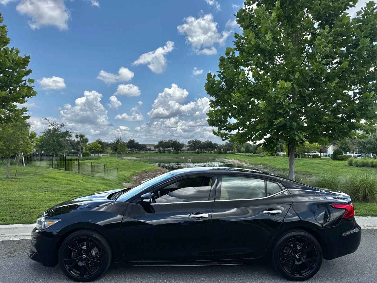 Nissan Maxima 4dr Sdn 3.5 SR 2016