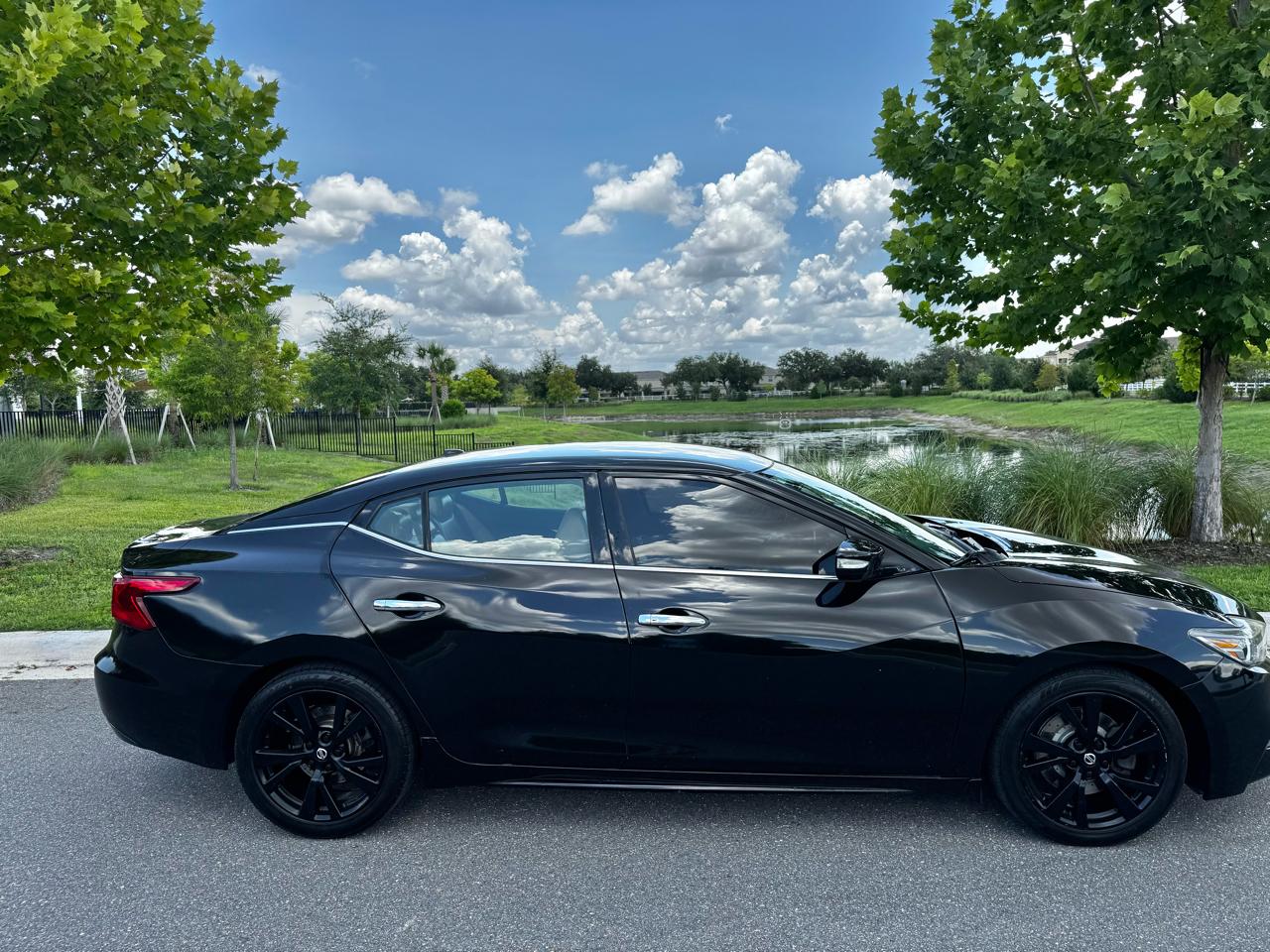 Nissan Maxima 4dr Sdn 3.5 SR 2016