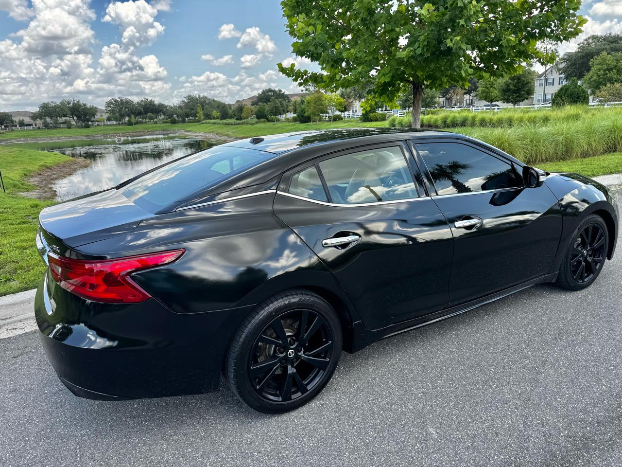 Nissan Maxima 4dr Sdn 3.5 SR 2016