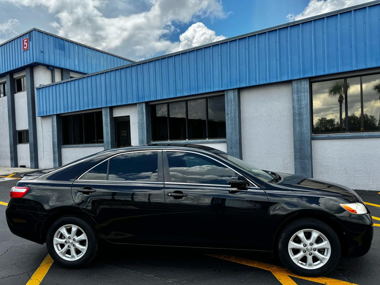 Toyota Camry 4dr Sdn I4 Auto XLE (Natl) 2007