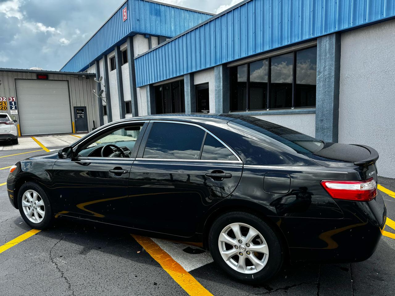 Toyota Camry 4dr Sdn I4 Auto XLE (Natl) 2007