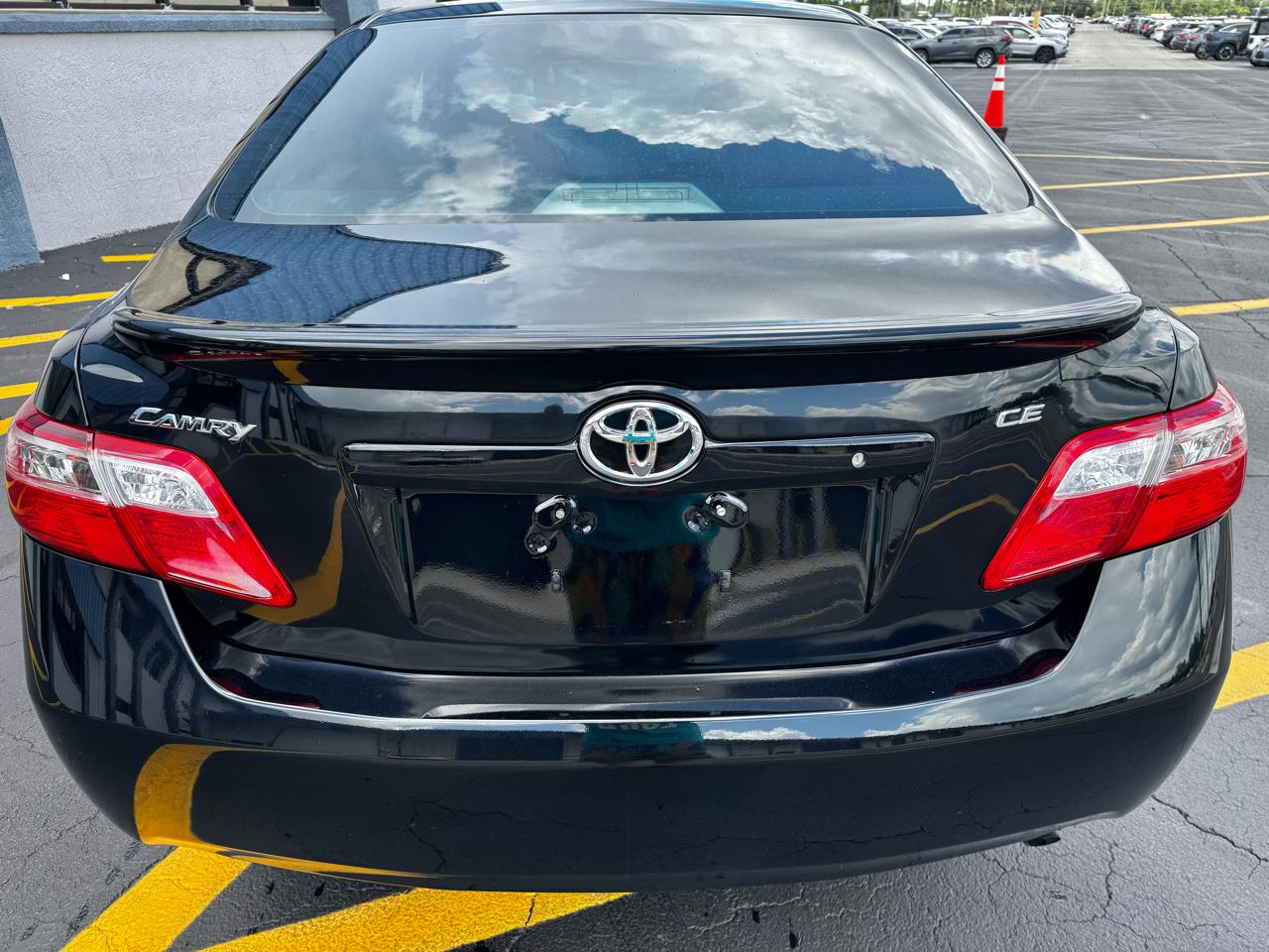 Toyota Camry 4dr Sdn I4 Auto XLE (Natl) 2007