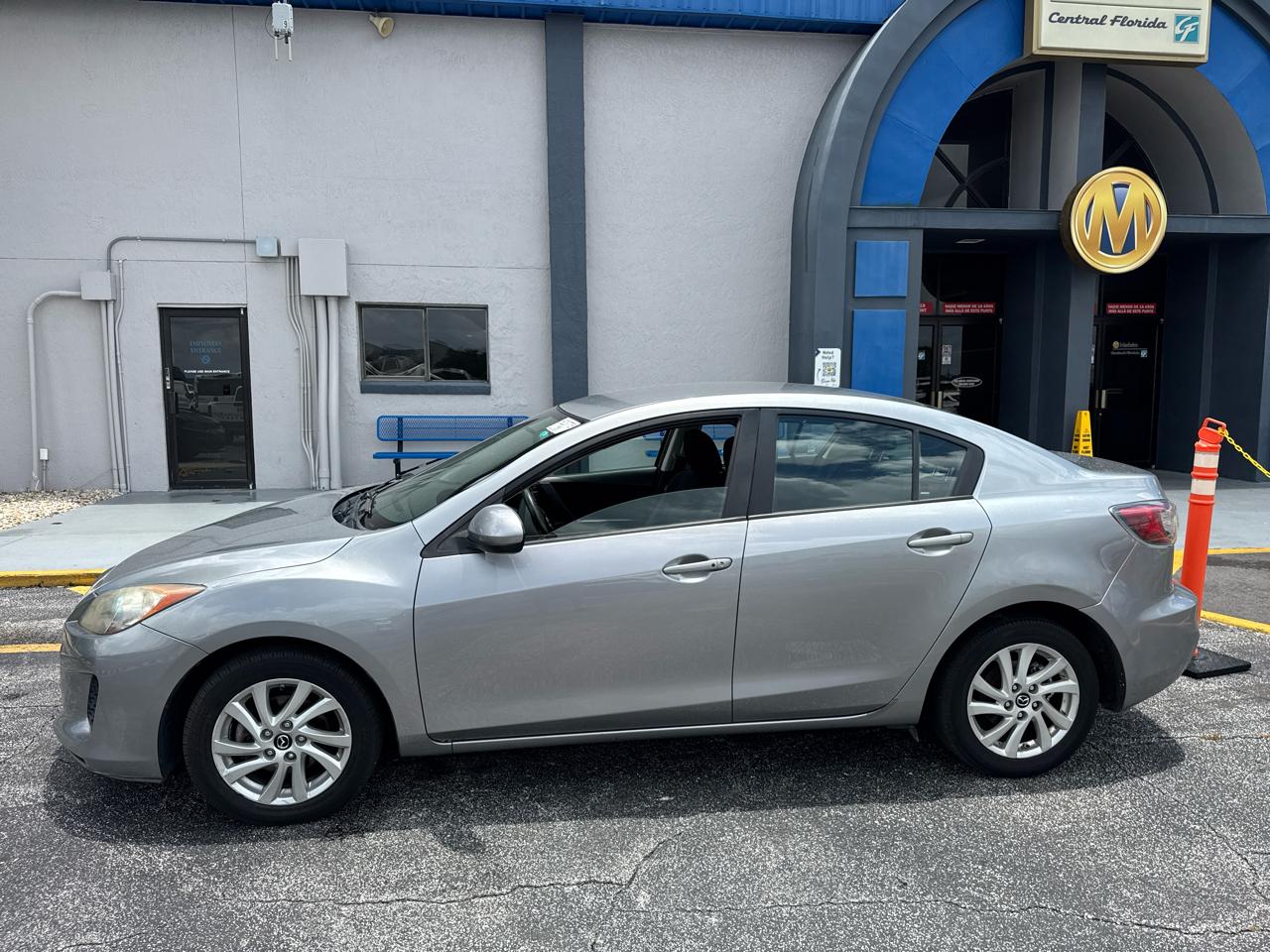 Mazda MAZDA3 4dr Sdn Man i Touring 2013