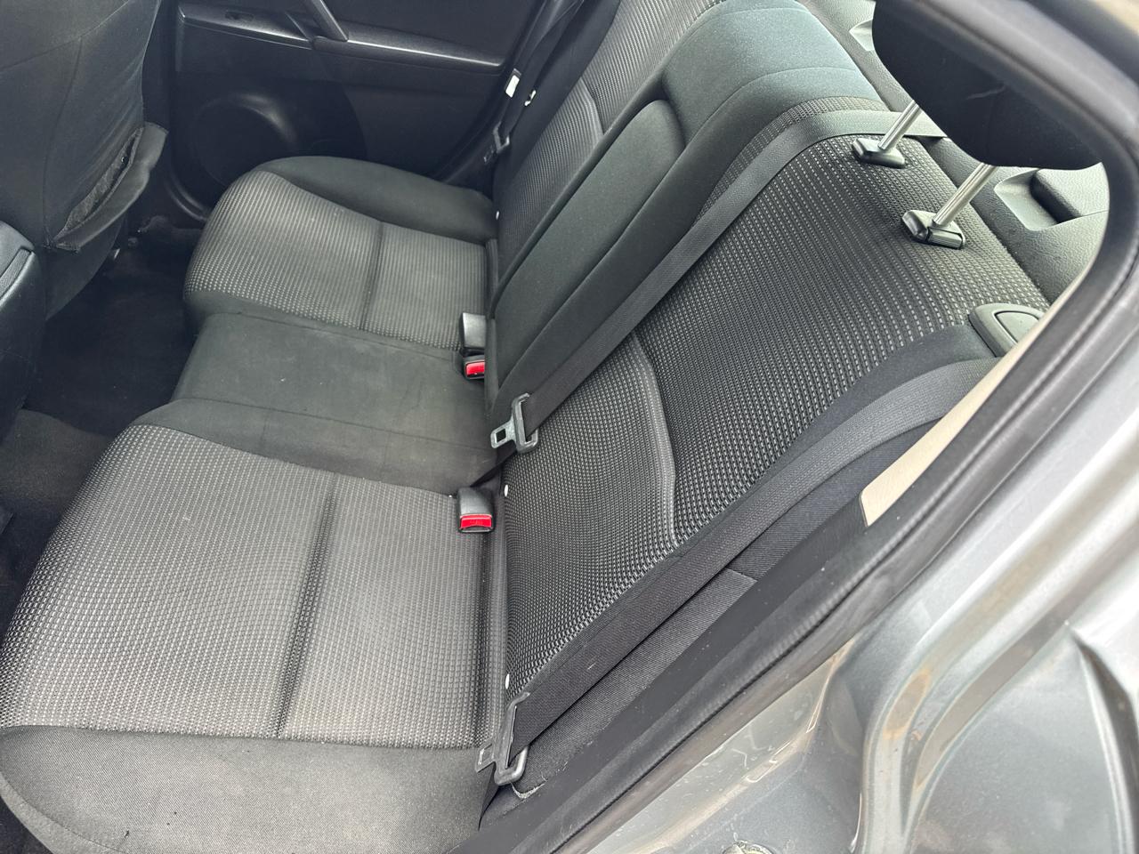 Mazda MAZDA3 4dr Sdn Man i Touring 2013