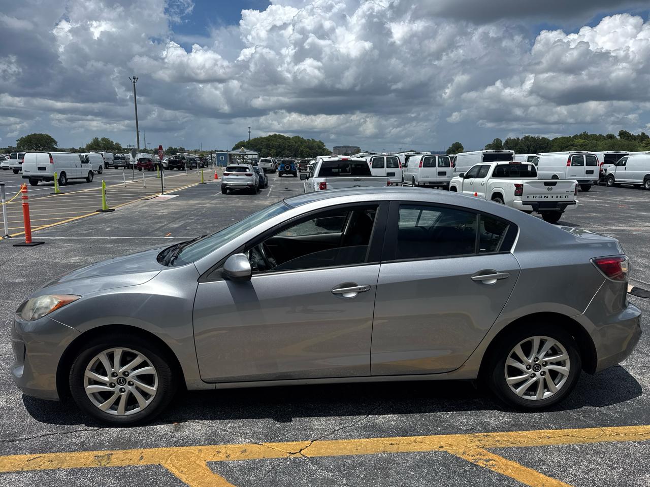 Mazda MAZDA3 4dr Sdn Man i Touring 2013