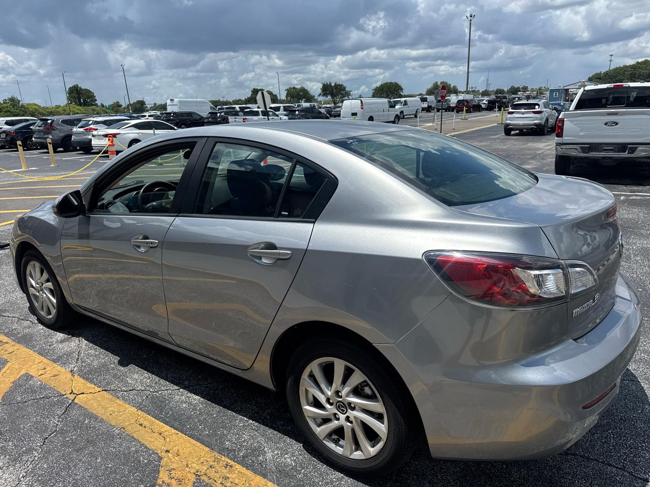 Mazda MAZDA3 4dr Sdn Man i Touring 2013