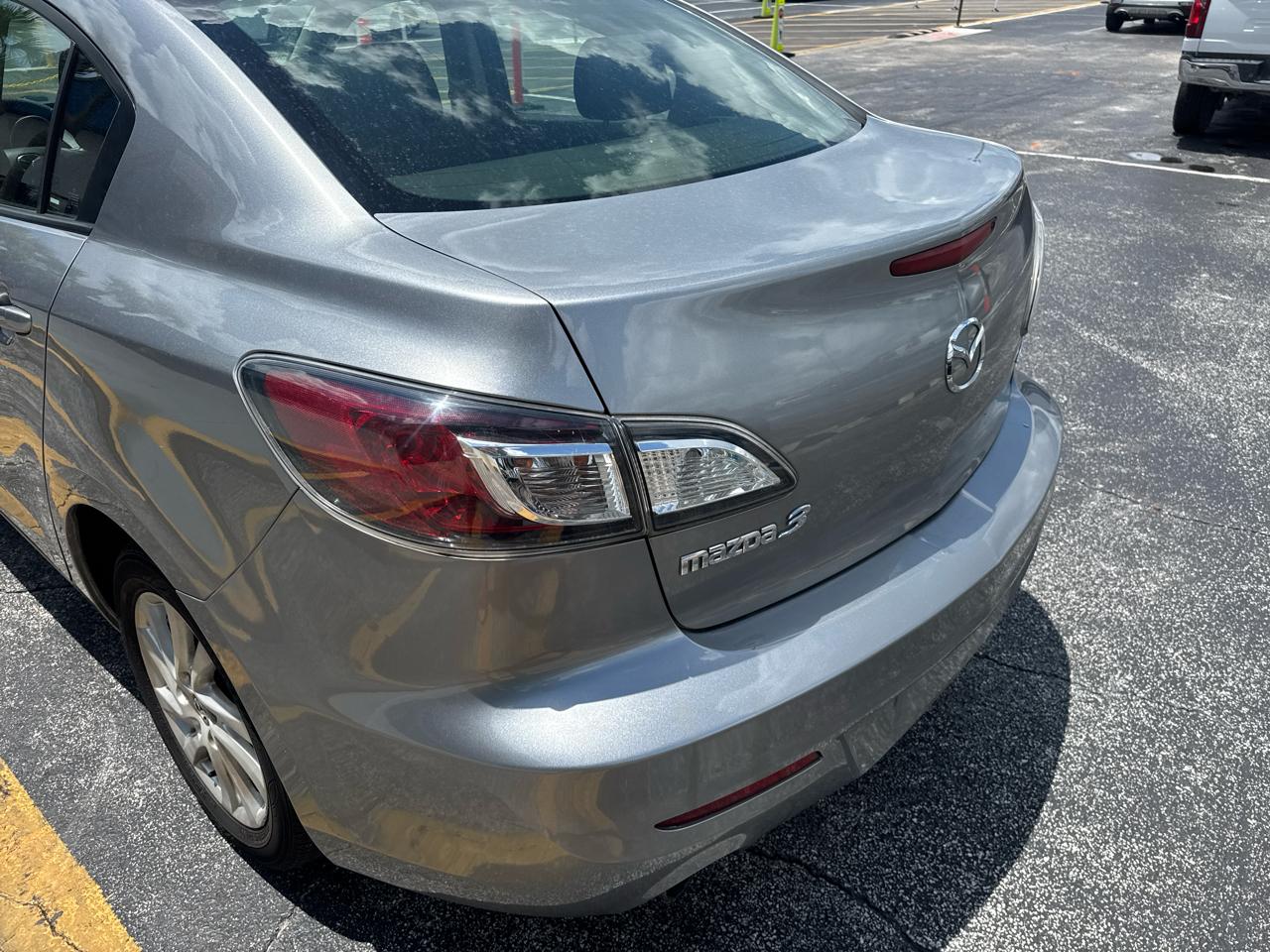Mazda MAZDA3 4dr Sdn Man i Touring 2013