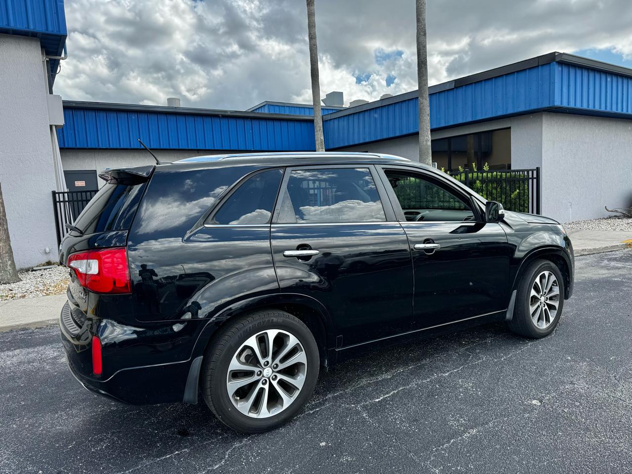 Kia Sorento 2WD 4dr V6 SX 2014