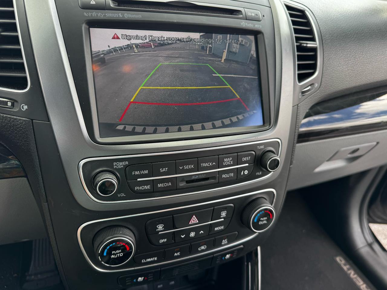 Kia Sorento 2WD 4dr V6 SX 2014