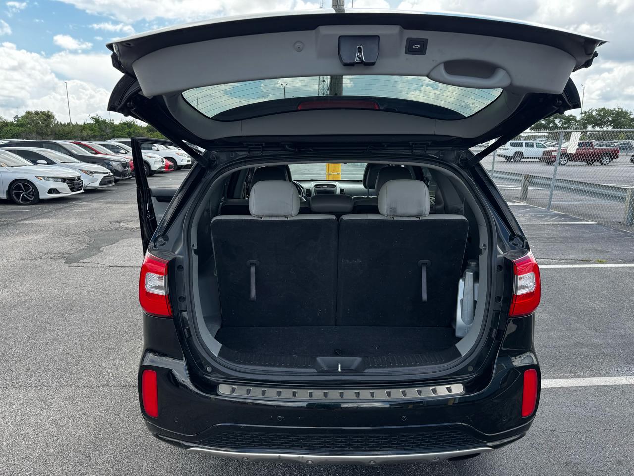 Kia Sorento 2WD 4dr V6 SX 2014