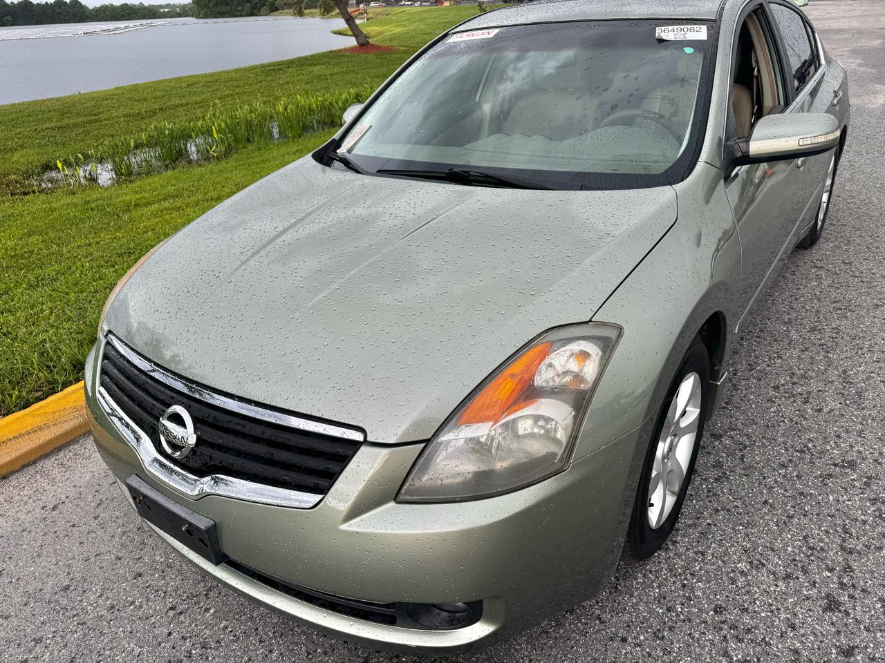 Nissan Altima 4dr Sdn V6 CVT 3.5 SL 2008