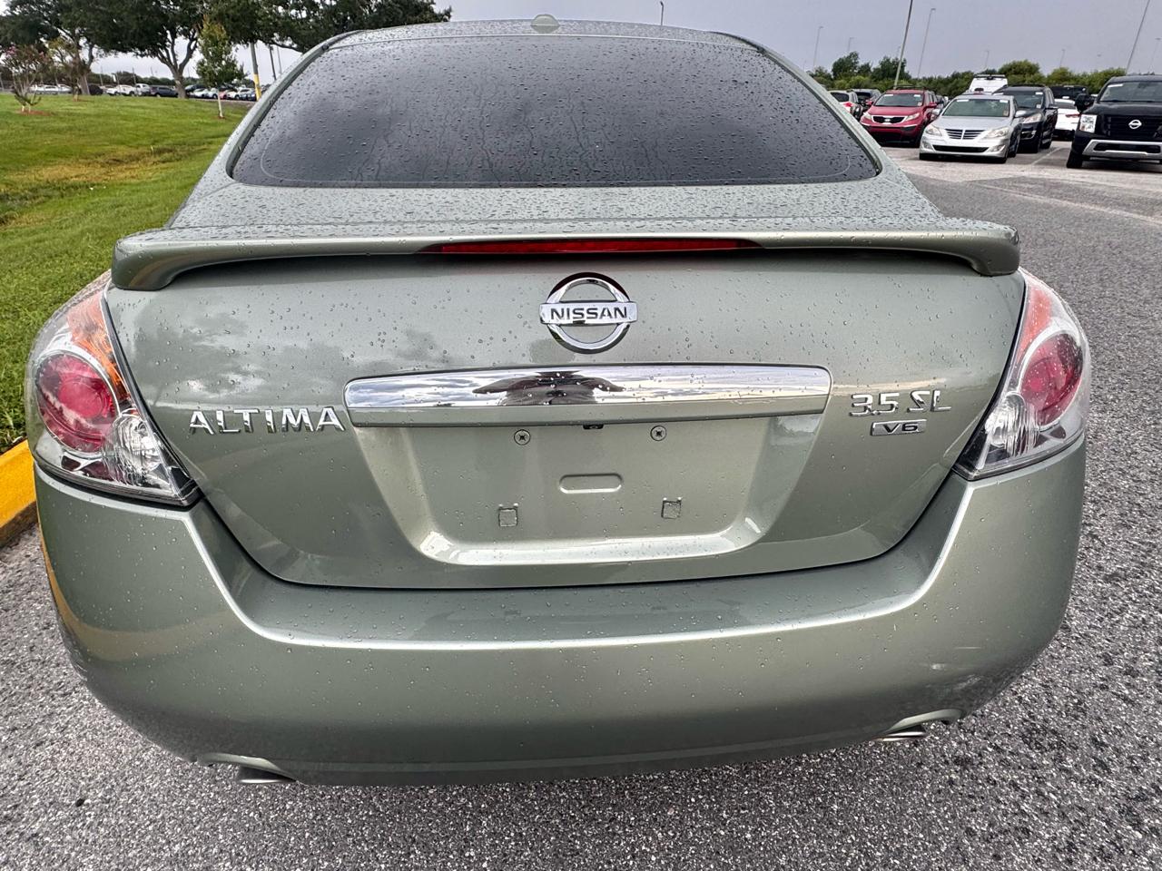 Nissan Altima 4dr Sdn V6 CVT 3.5 SL 2008