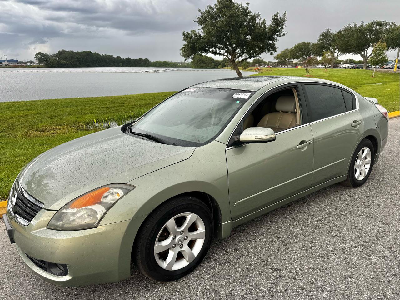 Nissan Altima 4dr Sdn V6 CVT 3.5 SL 2008