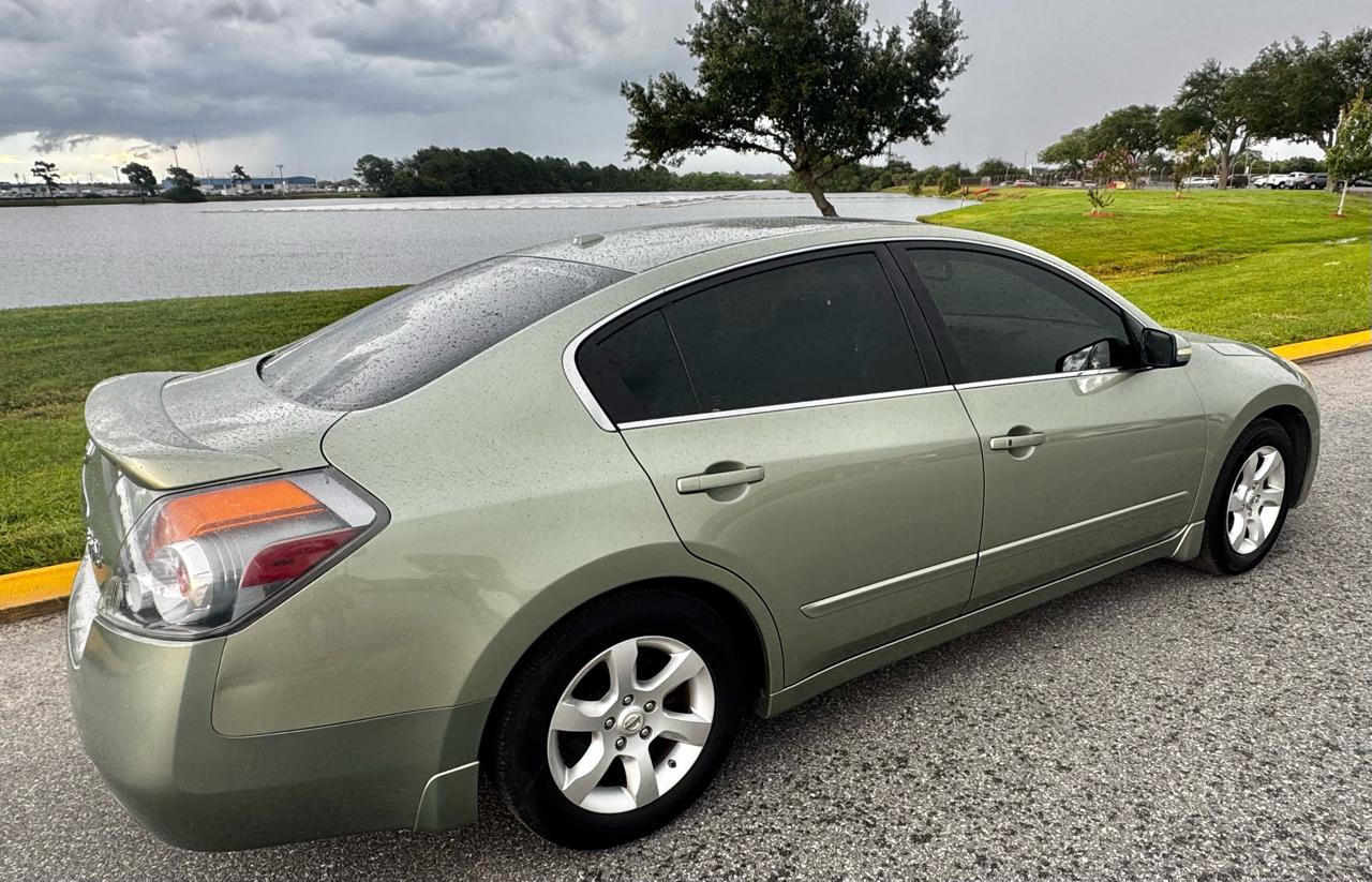 Nissan Altima 4dr Sdn V6 CVT 3.5 SL 2008