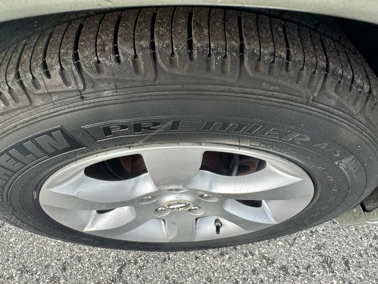 Nissan Altima 4dr Sdn V6 CVT 3.5 SL 2008