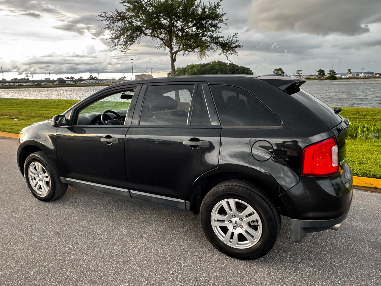 Ford Edge FWD 4dr SE 2013