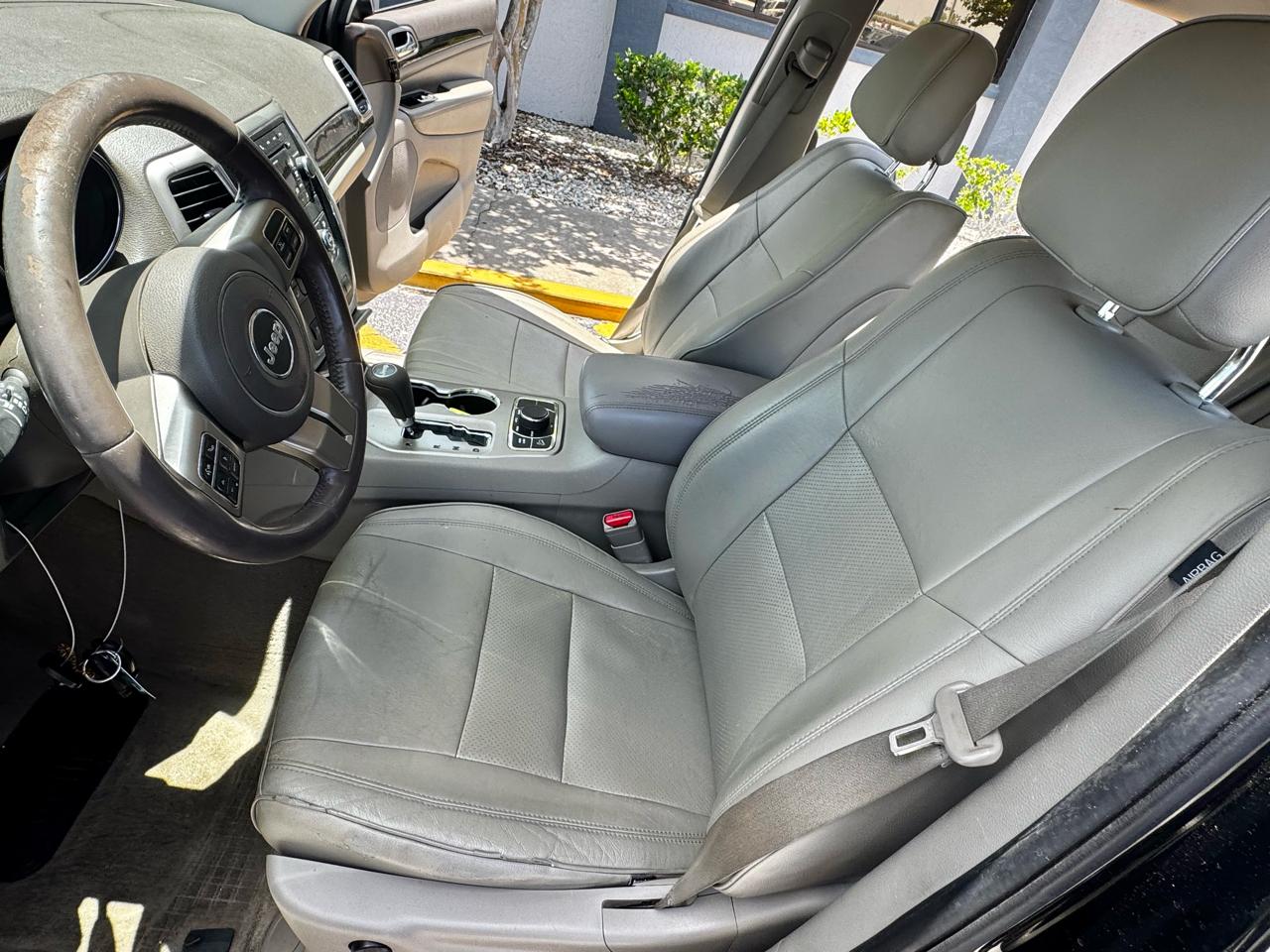 Jeep Grand Cherokee 4WD 4dr Laredo 2012