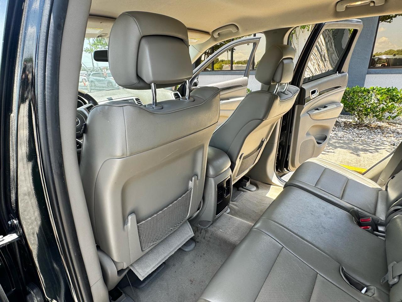 Jeep Grand Cherokee 4WD 4dr Laredo 2012