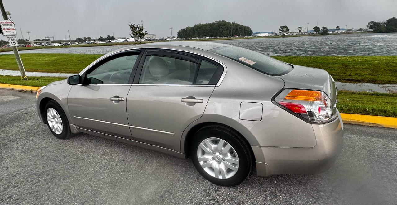Nissan Altima 4dr Sdn I4 CVT 2.5 S 2012