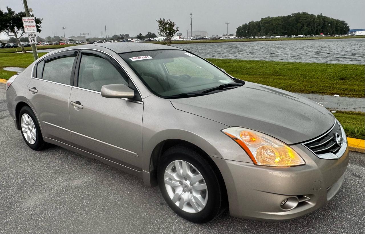 Nissan Altima 4dr Sdn I4 CVT 2.5 S 2012