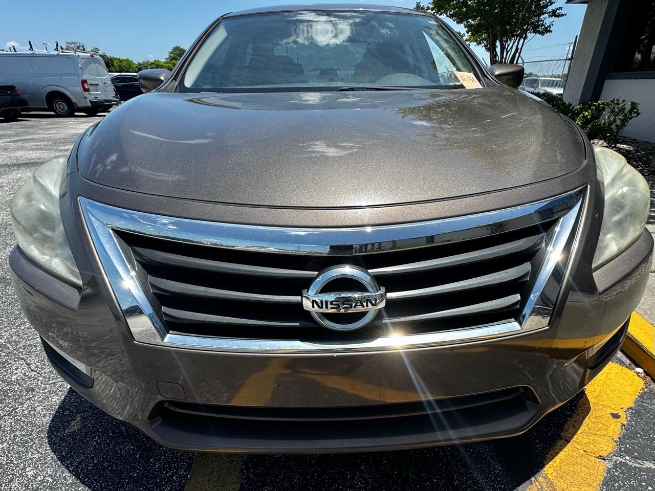 Nissan Altima 4dr Sdn I4 2.5 2015