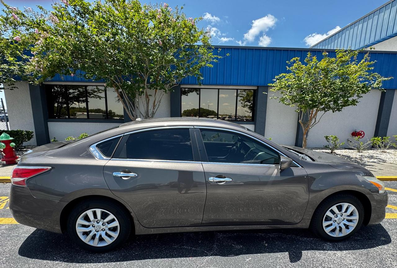 Nissan Altima 4dr Sdn I4 2.5 2015