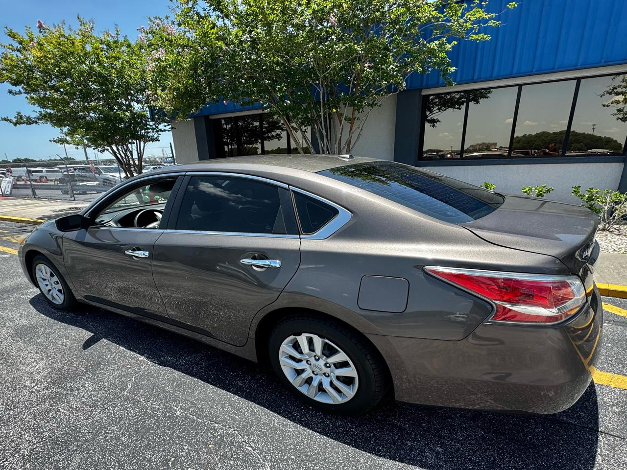 Nissan Altima 4dr Sdn I4 2.5 2015