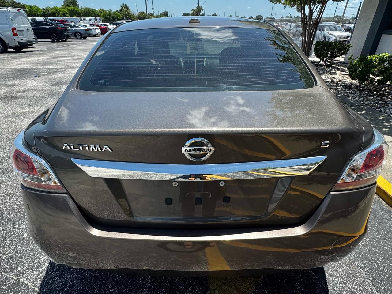 Nissan Altima 4dr Sdn I4 2.5 2015