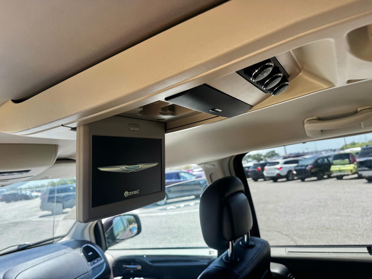 Chrysler Town & Country 4dr Wgn Touring 2015