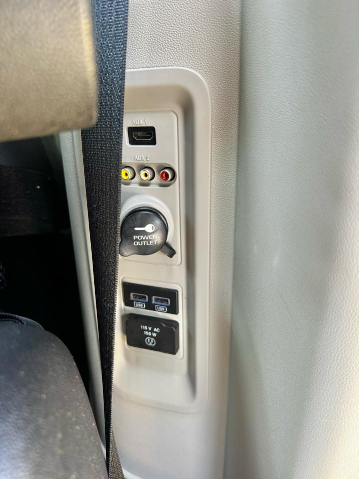 Chrysler Town & Country 4dr Wgn Touring 2015