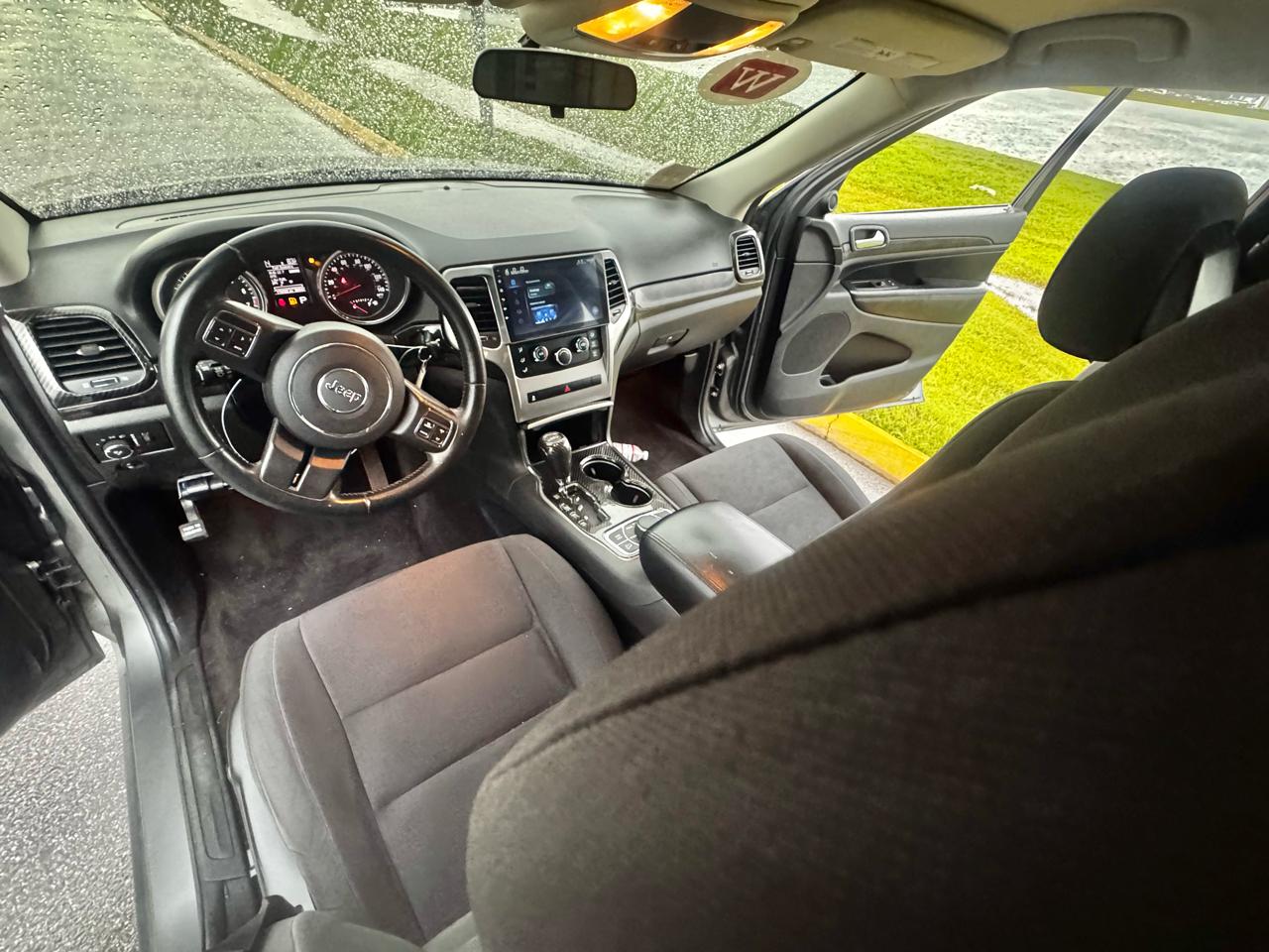 Jeep Grand Cherokee 4dr Laredo 2013