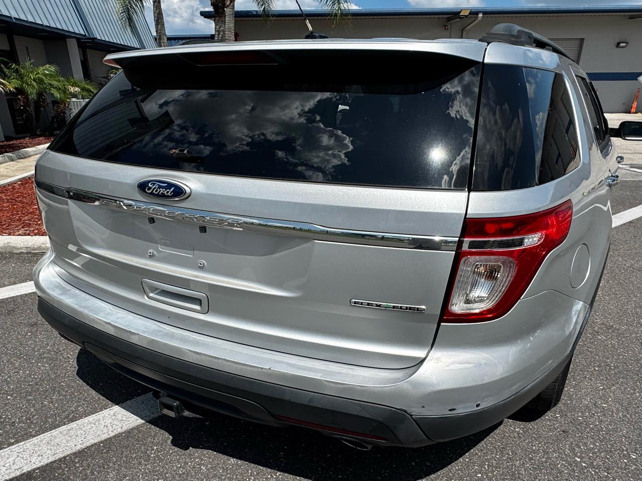 Ford Explorer FWD 4dr Base 2014