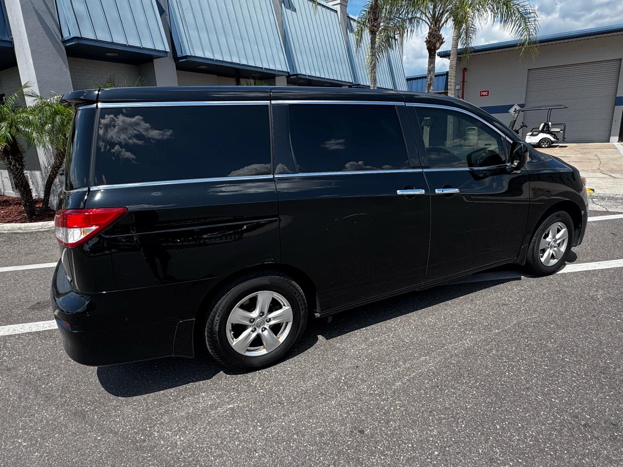 Nissan Quest 4dr SV 2013