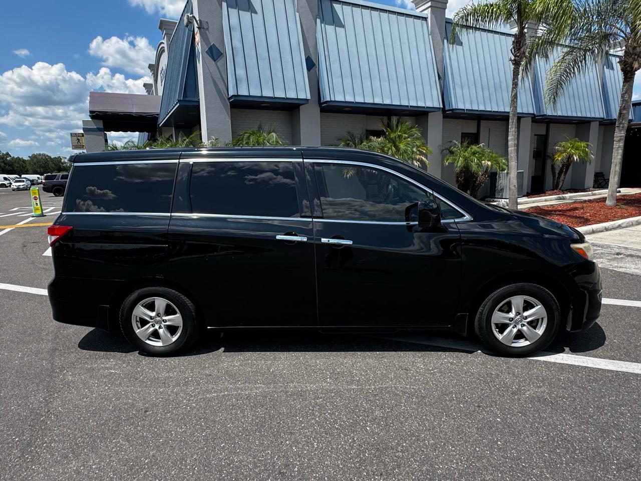 Nissan Quest 4dr SV 2013