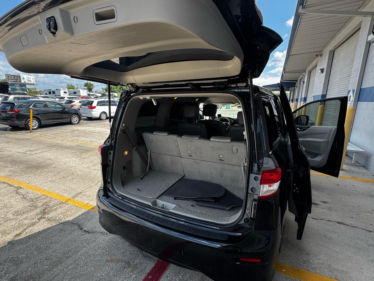 Nissan Quest 4dr SV 2013