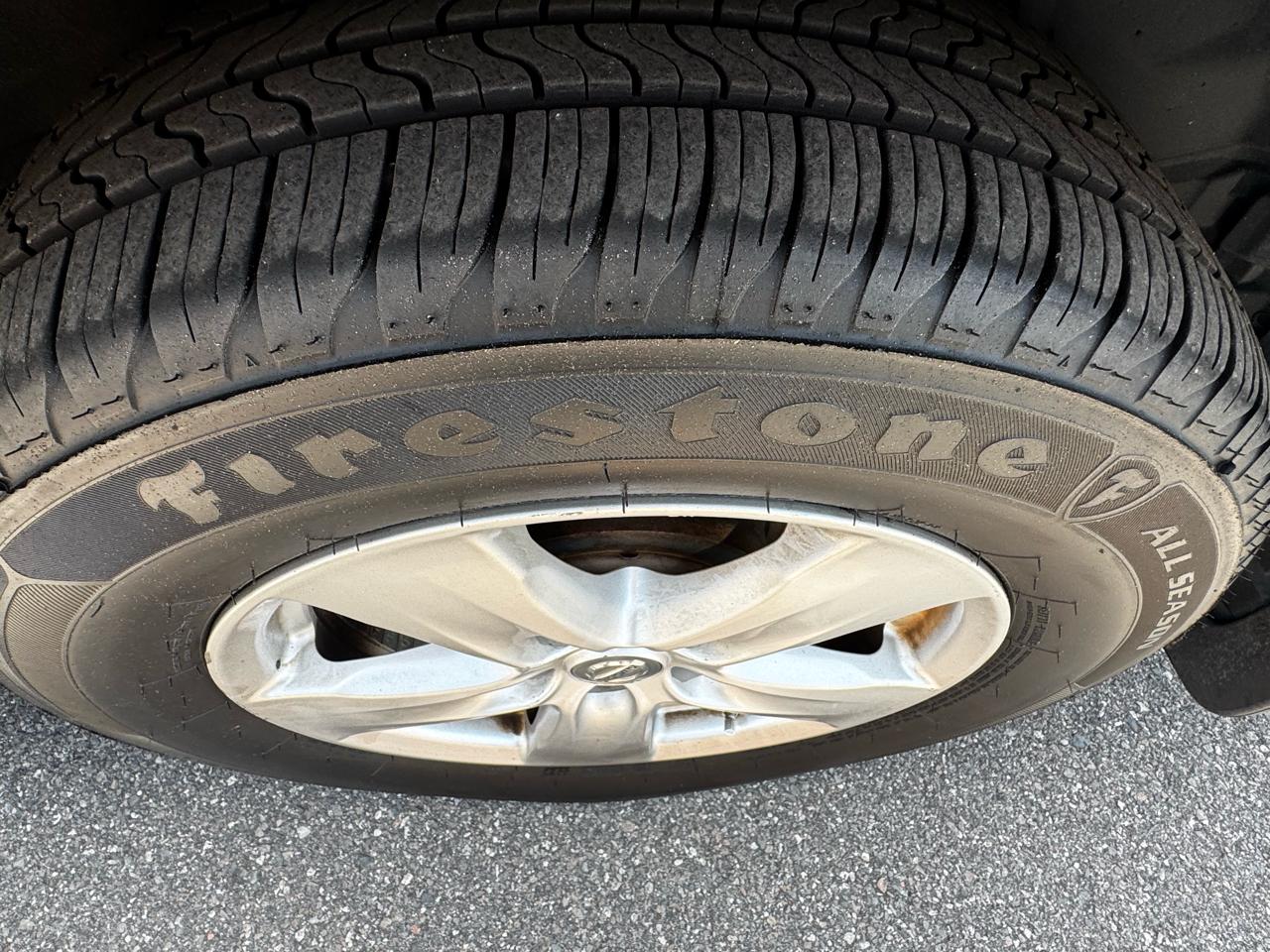 Nissan Quest 4dr SV 2013