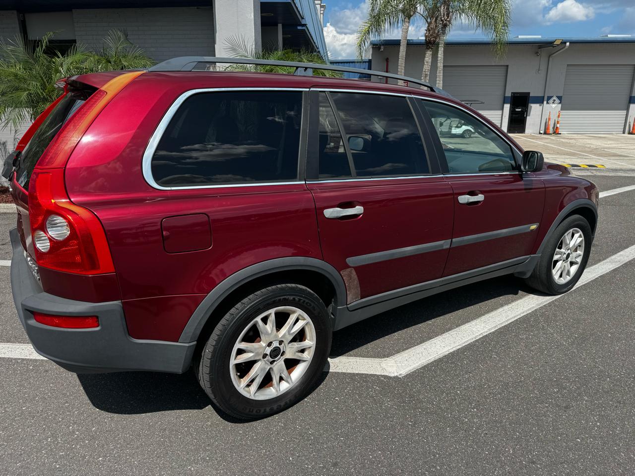 Volvo XC90 4dr 2.9L Twin Turbo AWD w/3rd Row 2004
